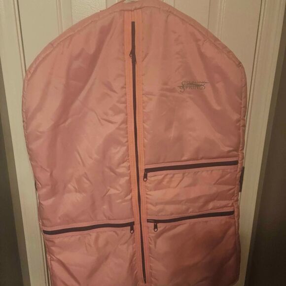 Matching Quilted Garment Bag and Bridle Bag Pink - Picture 1 of 7